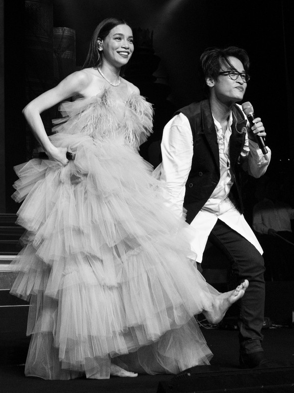 ho-ngoc-ha-ha-anh-tuan-2-1690259824.jpg