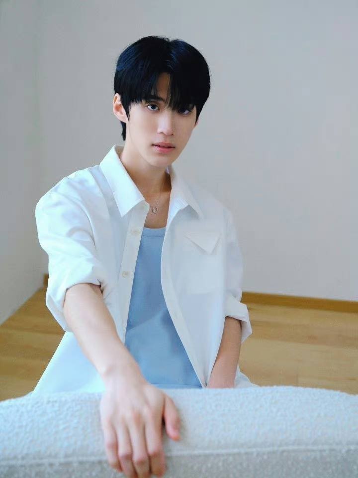 khi-anh-chay-ve-phia-em-12-1690369209.jpg