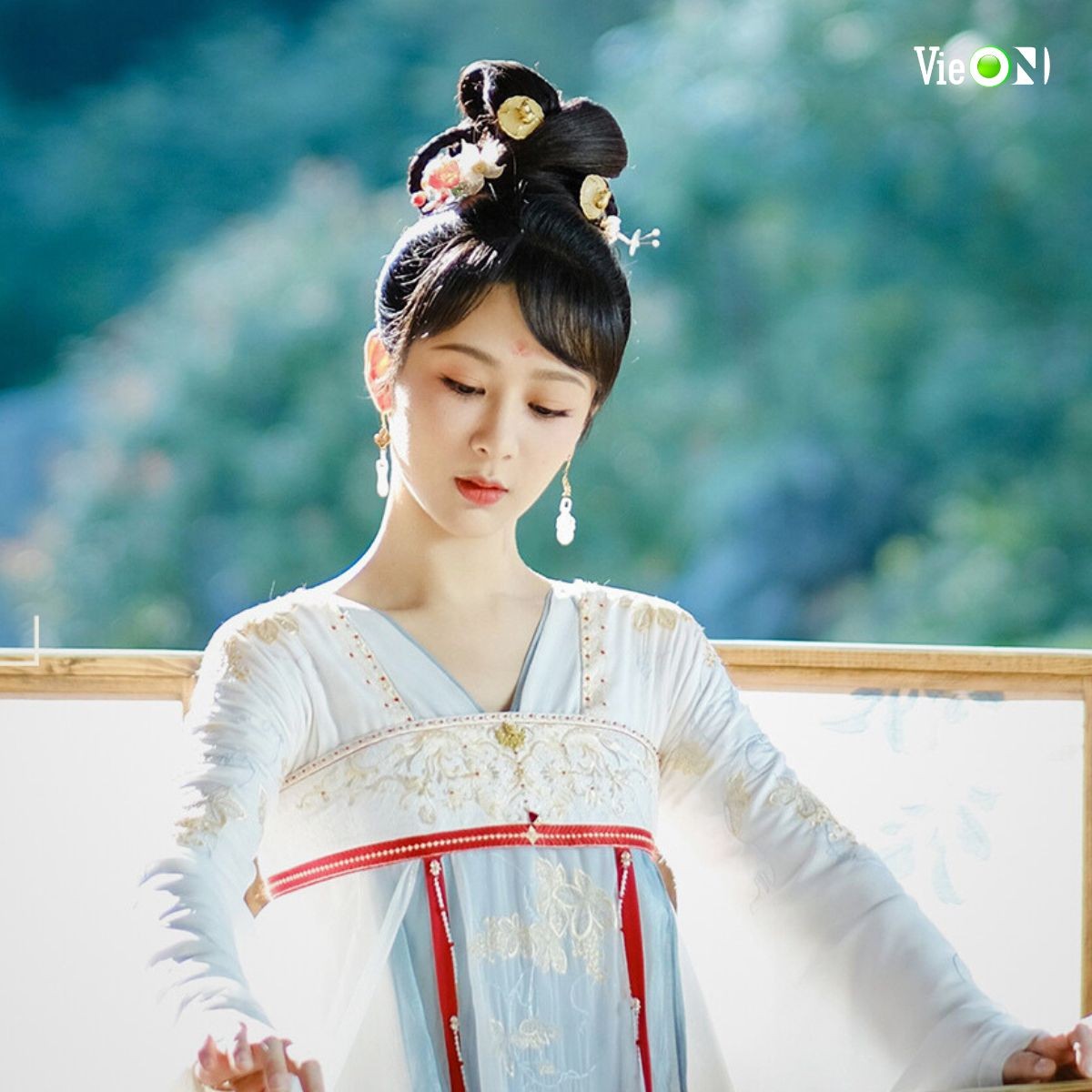 2-duong-tu-truong-tuong-tu-photobyvieon-1690453863.jpg