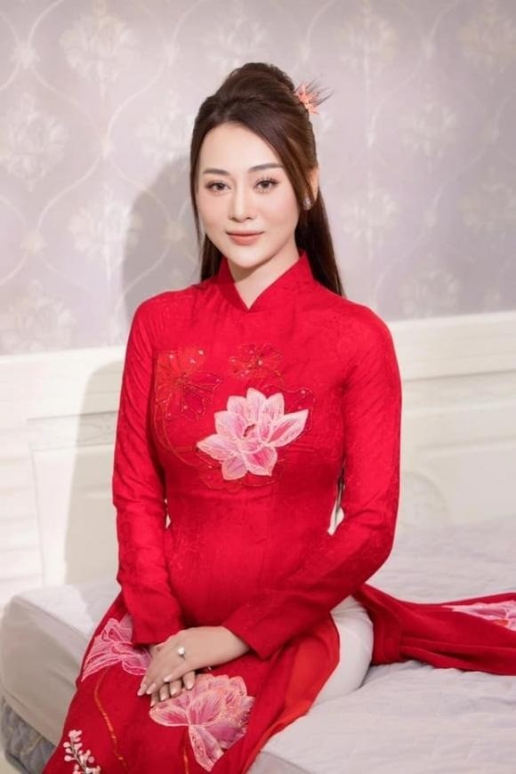 phuong-oanh-vuong-nghi-van-22son-1690510229.jpg