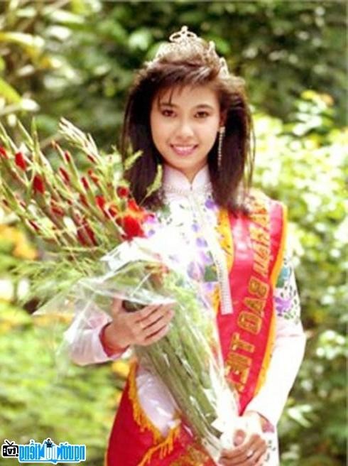 hoa-hau-ha-kieu-anh-1691286420.jpg