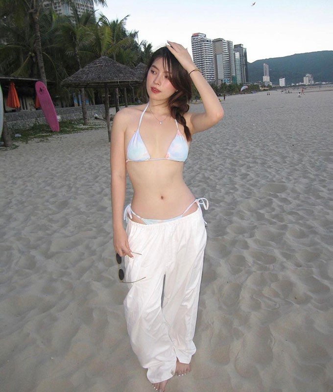 thuy-han-ban-gai-le-minh-binh3-1691402109.jpg