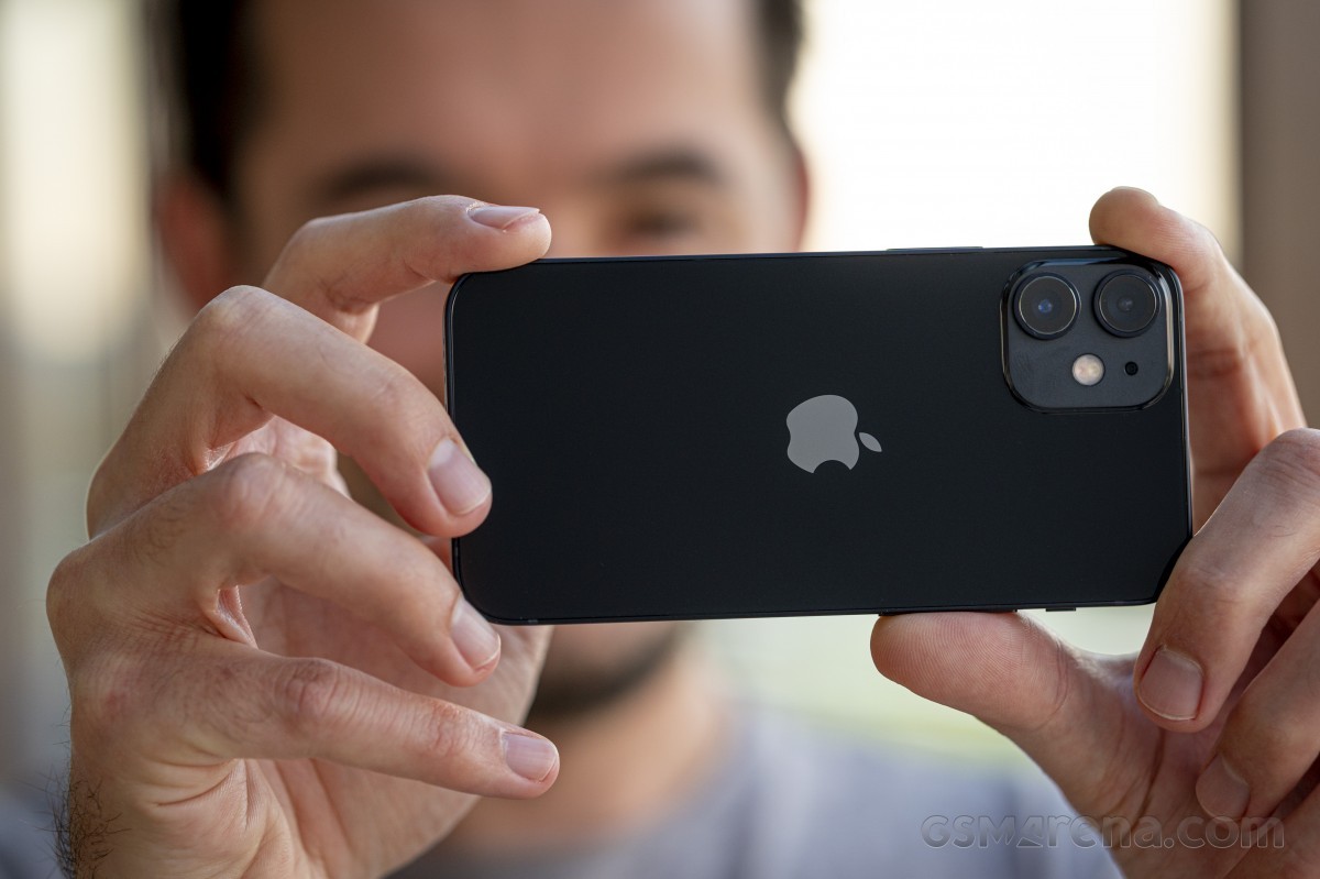 iphone-12-1691979667.jpg