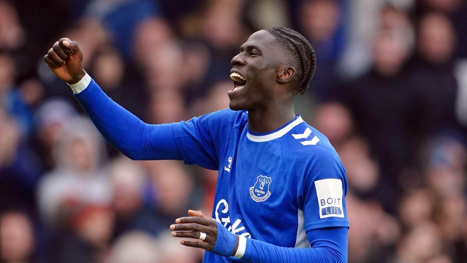 amadou-onana-everton-1692068601.jpg