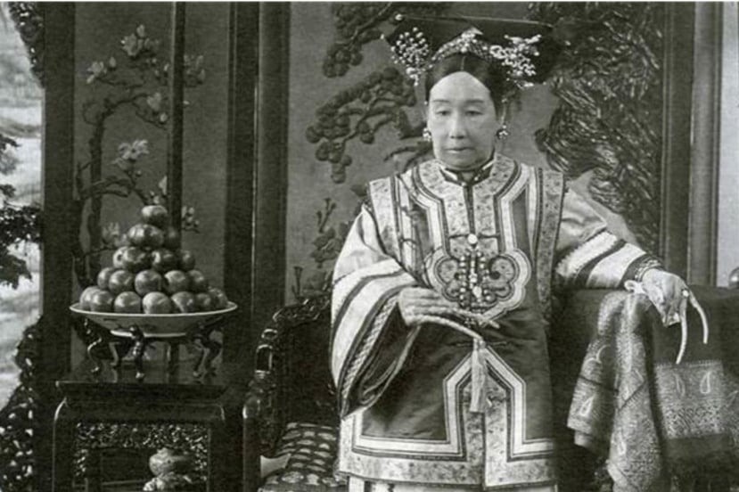 tu-hi-thai-hau-1-1692591208.jpg