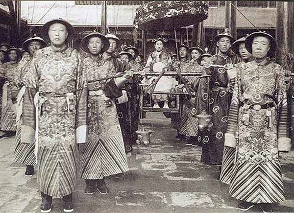 tu-hi-thai-hau-3-1692591208.jpg