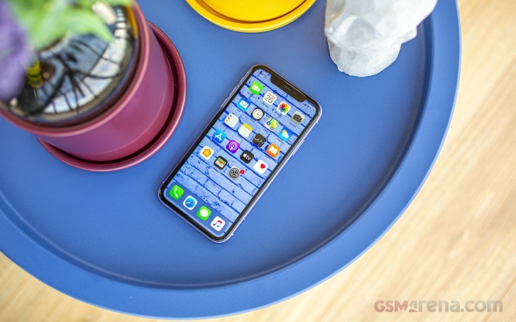 iphone-4-1692958917.jpg