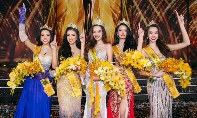 le-hoang-phuong-dang-quang-12-1693217236.jpg