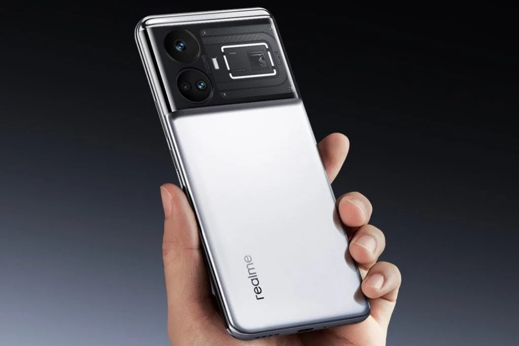 realme-4-1693214058.jpg