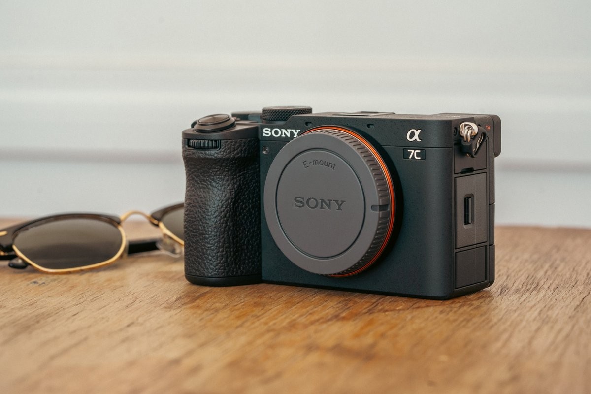 sony-camera-moi-2-1693386631.jpg