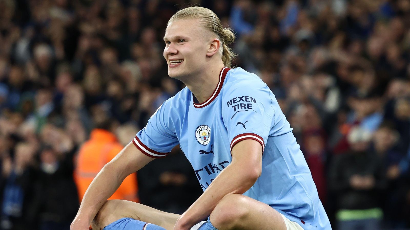 erling-haaland-celebrates-his-record-breaking-goal-for-manchester-city-1693867361.jpg