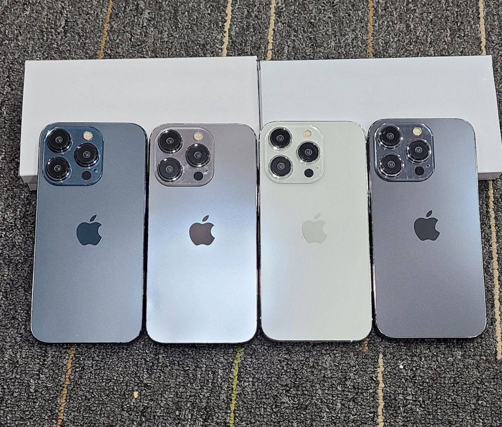 iphone-1-1693886529.jpg