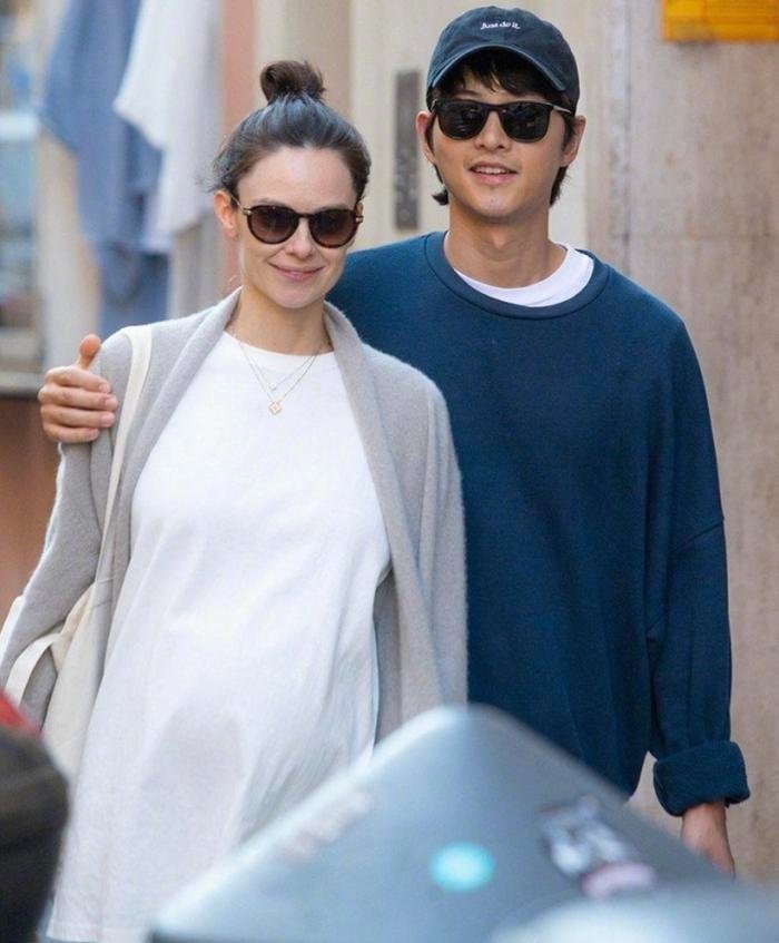 song-joong-ki-2-1693911145.jpg