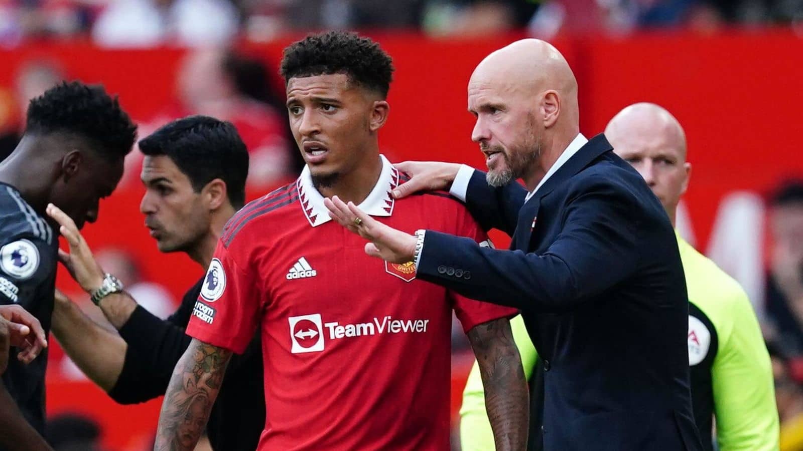 jadon-sancho-erik-ten-hag-mufc-1693971353.jpg