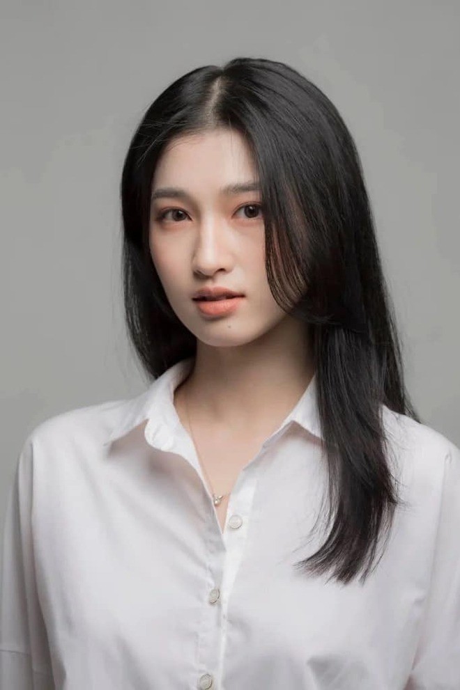 nguyen-phuong-nhi-3-1694142149.jpg