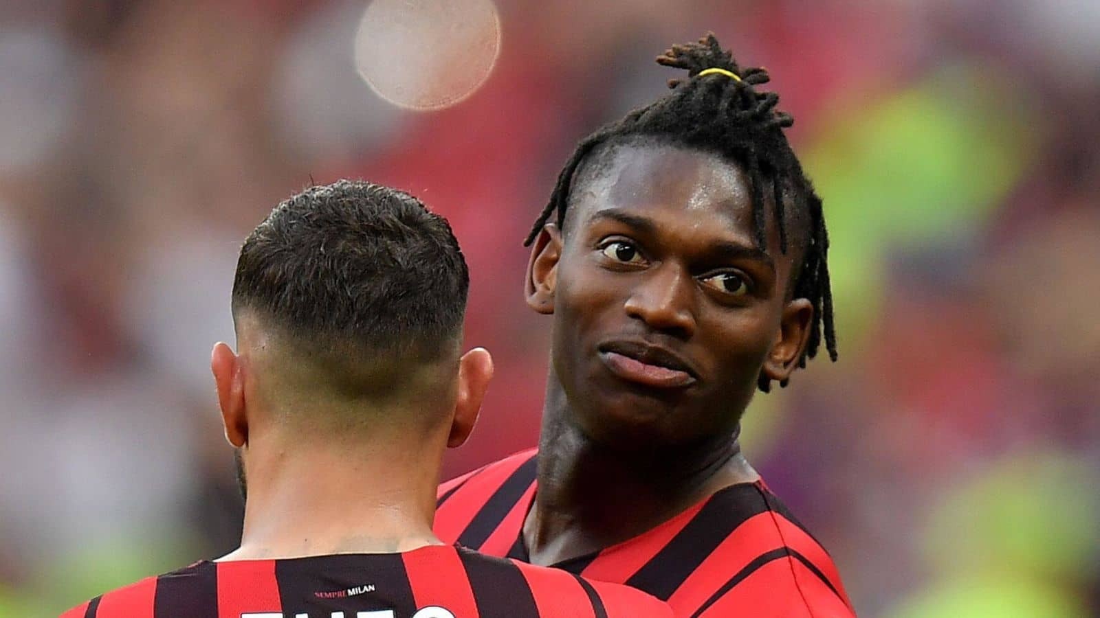theo-hernandez-rafael-leao-milan-1694488921.jpg