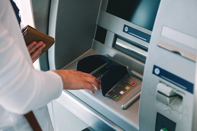 atm-3-1694598059.jpg