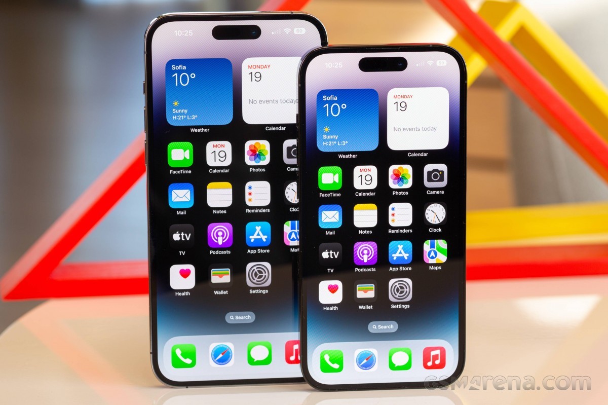 iphone-3-1695633679.jpg