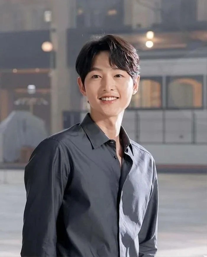 song-joong-ki-1695810700.jpg