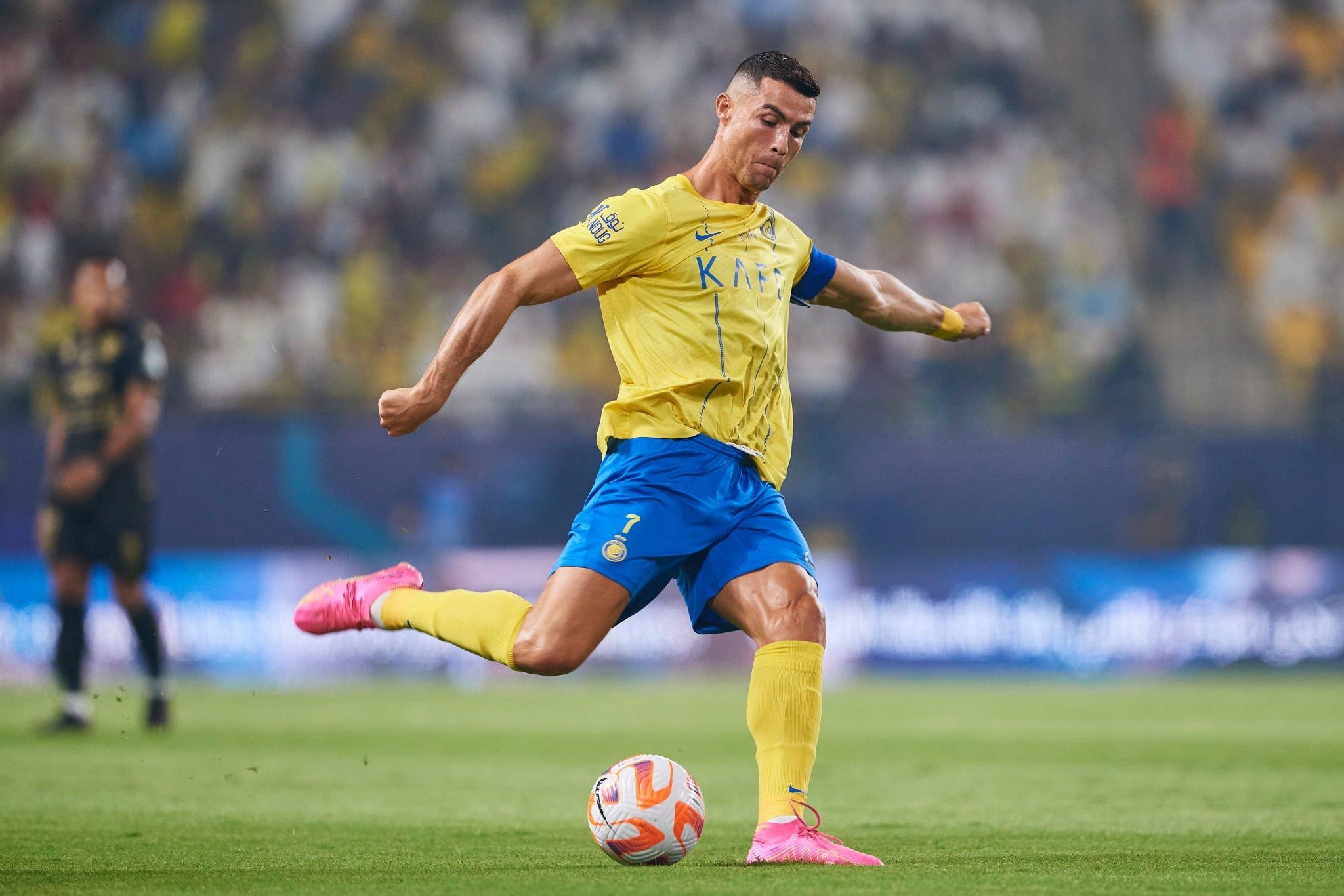 ronaldo-al-nassr-ghi-ban-1-1695869834.jpg