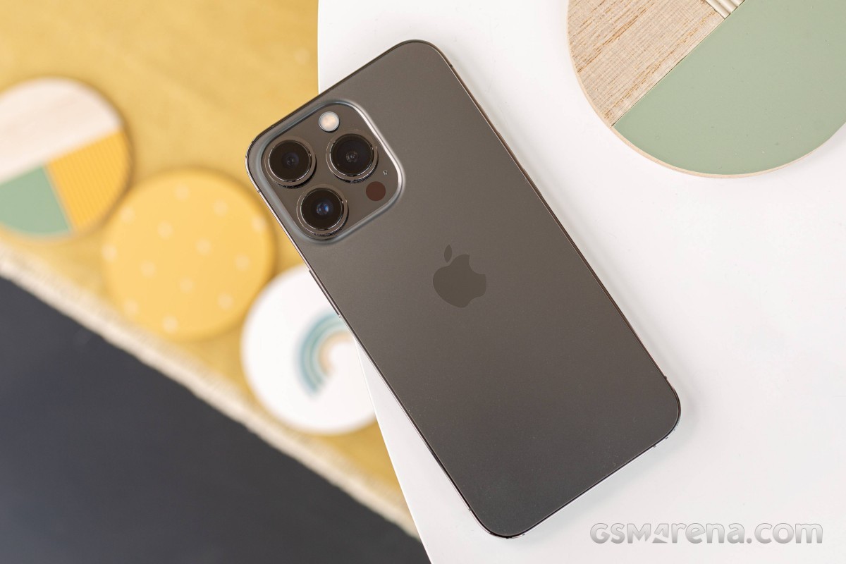 iphone-1-1696045394.jpg