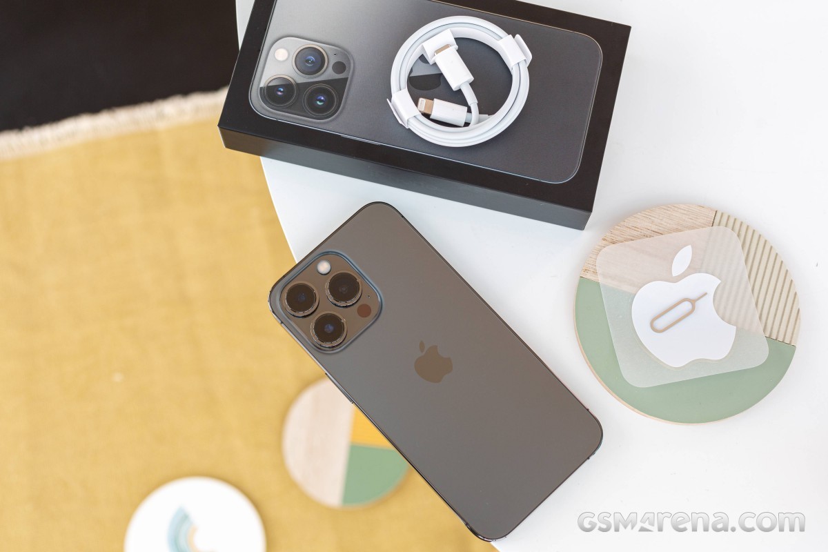 iphone-2-1696045394.jpg