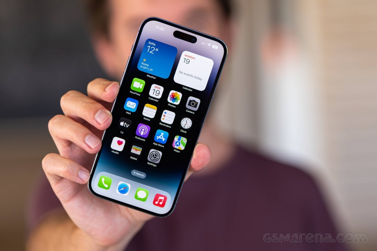 iphone-9-1696143858.jpg