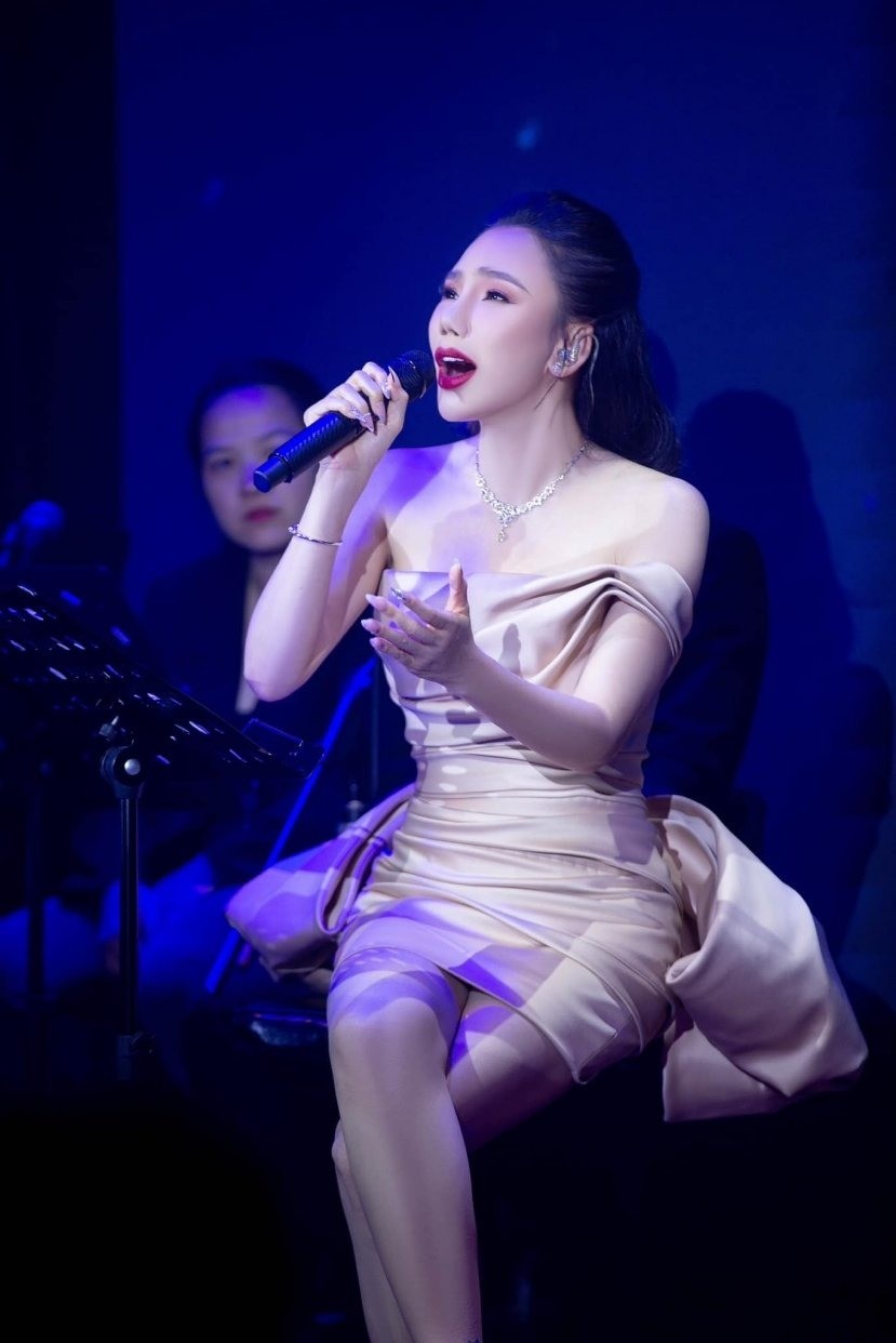 ho-quynh-huong-2-1696325968-1653-1696342060.jpg