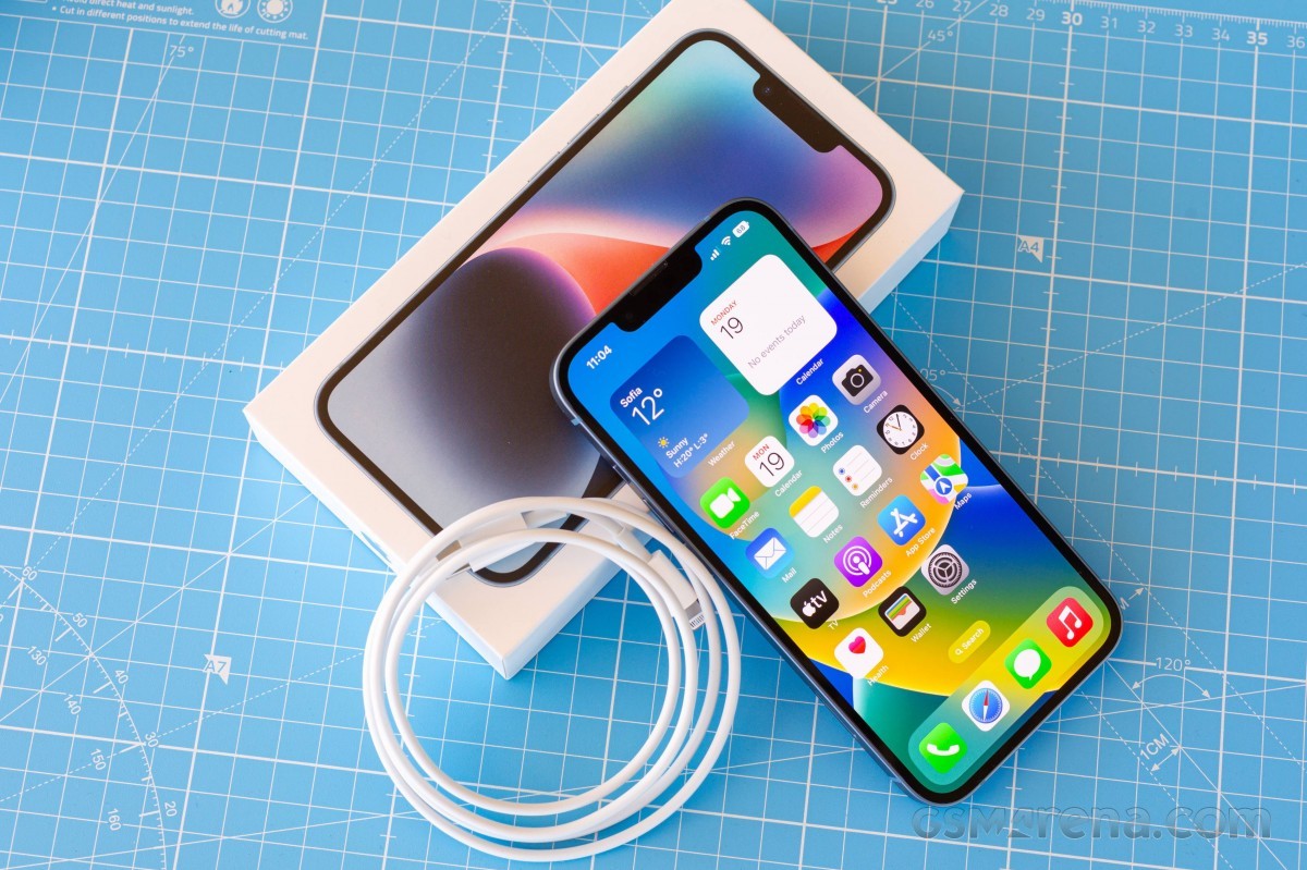 iphone-1-1696302862.jpg