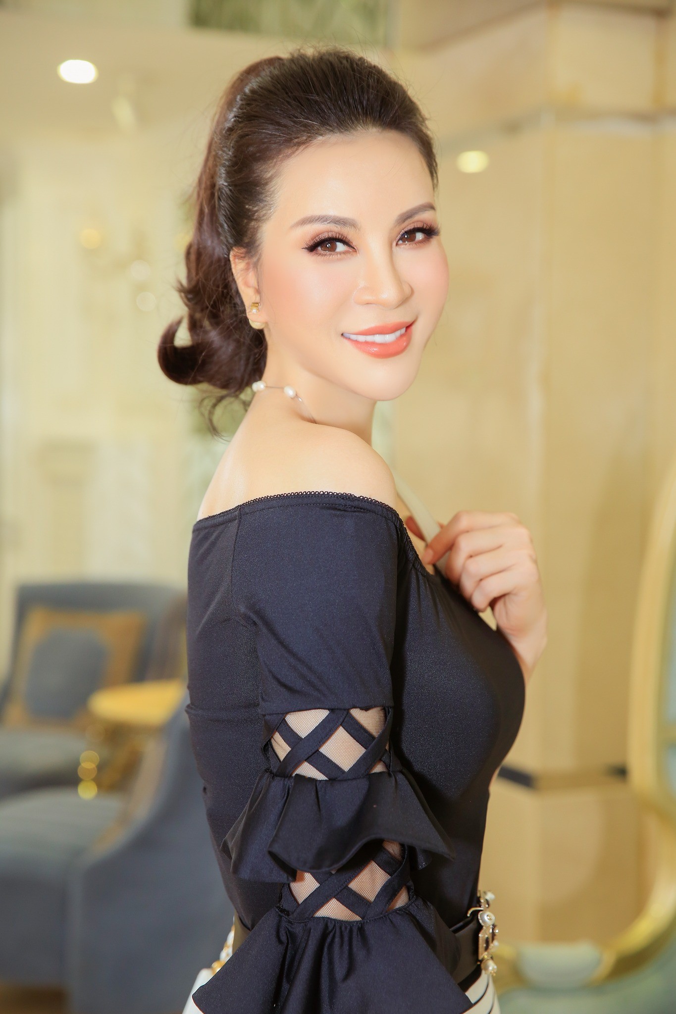 mc-thanh-mai-4-1696328369.jpg
