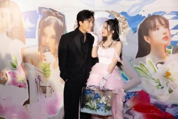lyly-chinh-thuc-len-tieng-ve-tin-1697081075.jpg