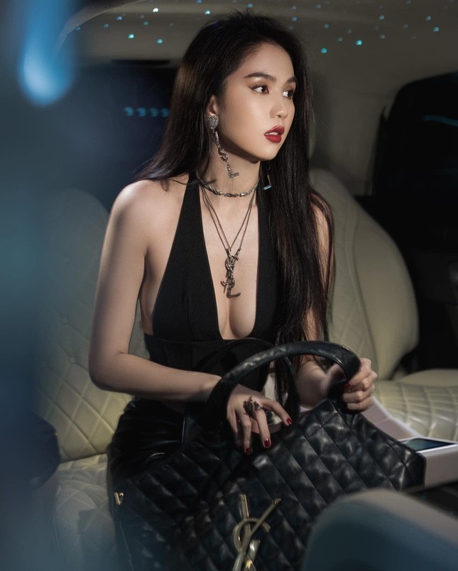 nhung-phat-ngon-ngoc-trinh-4-1697768902.jpg