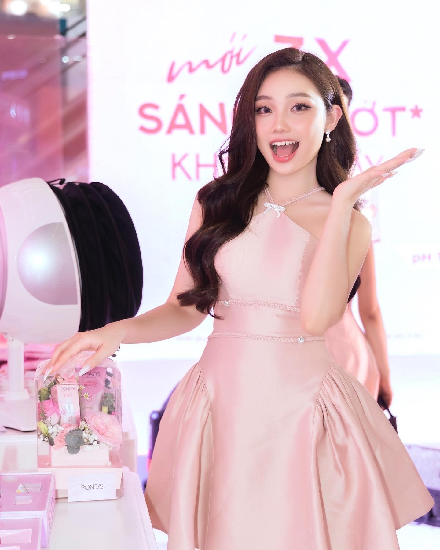 thuy-sophia-1697786074.jpg