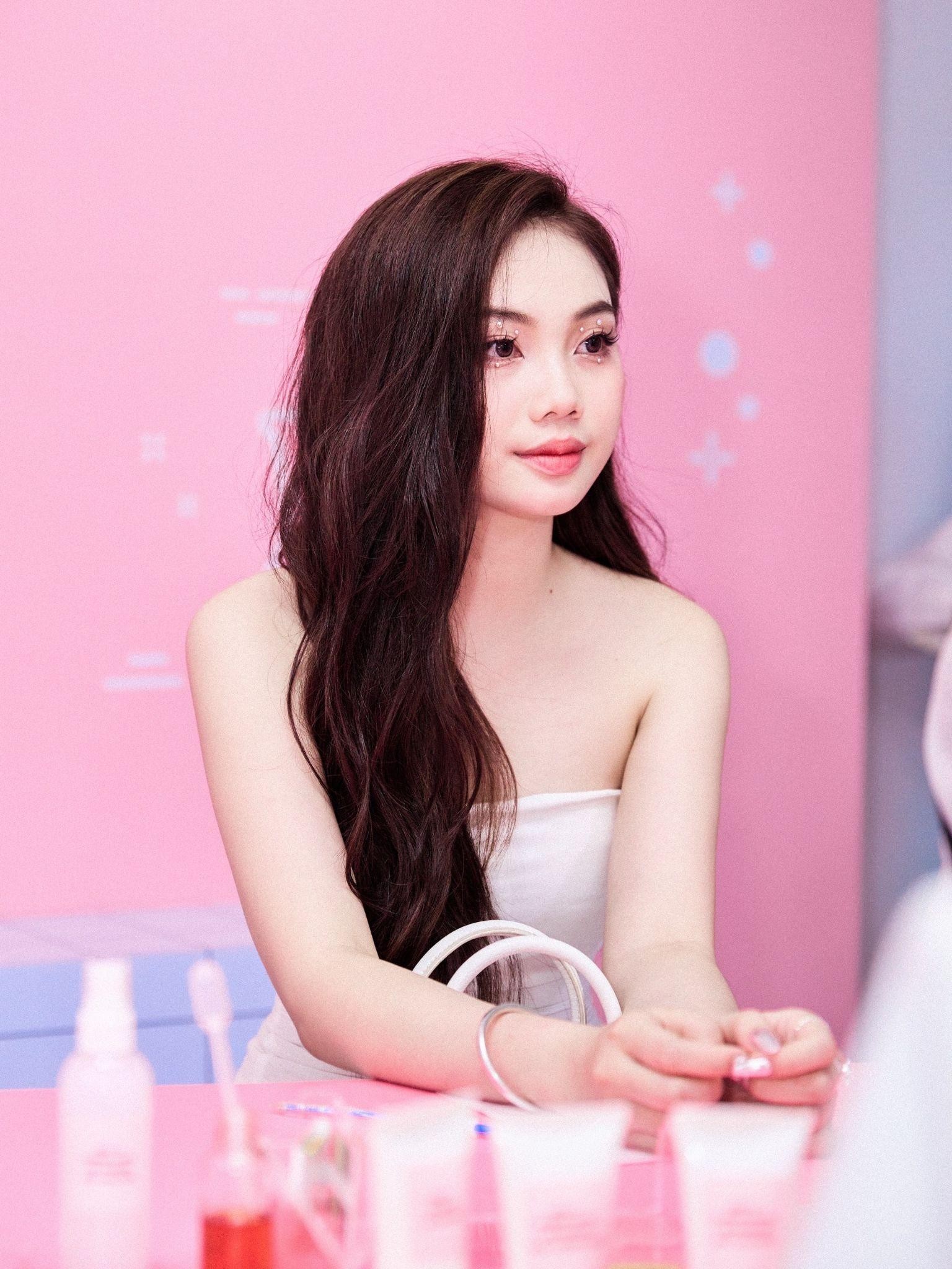 thuy-sophia1-1697786074.jpg