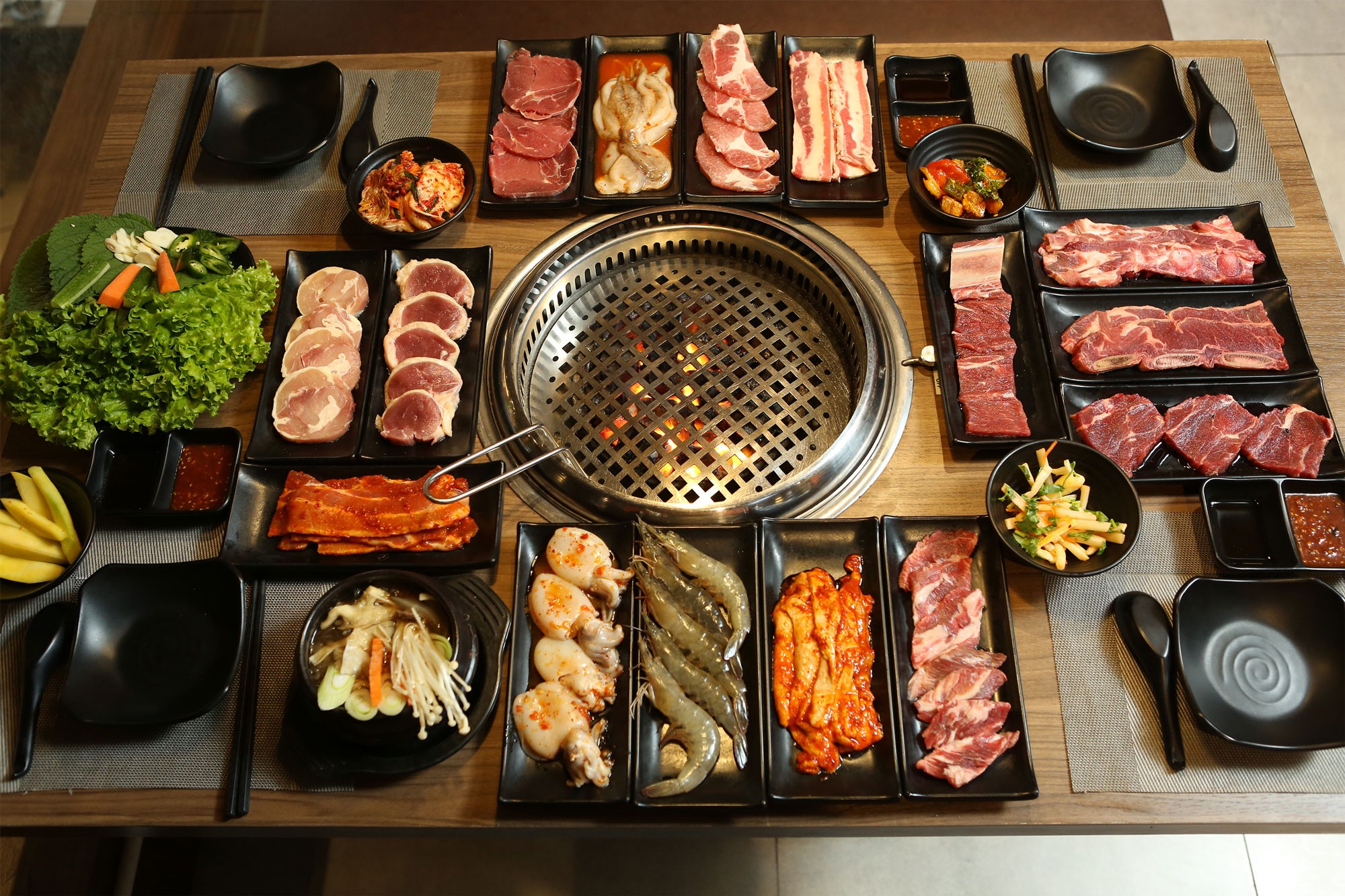 buffet-nuong-quan-9-7-1698043385.jpeg