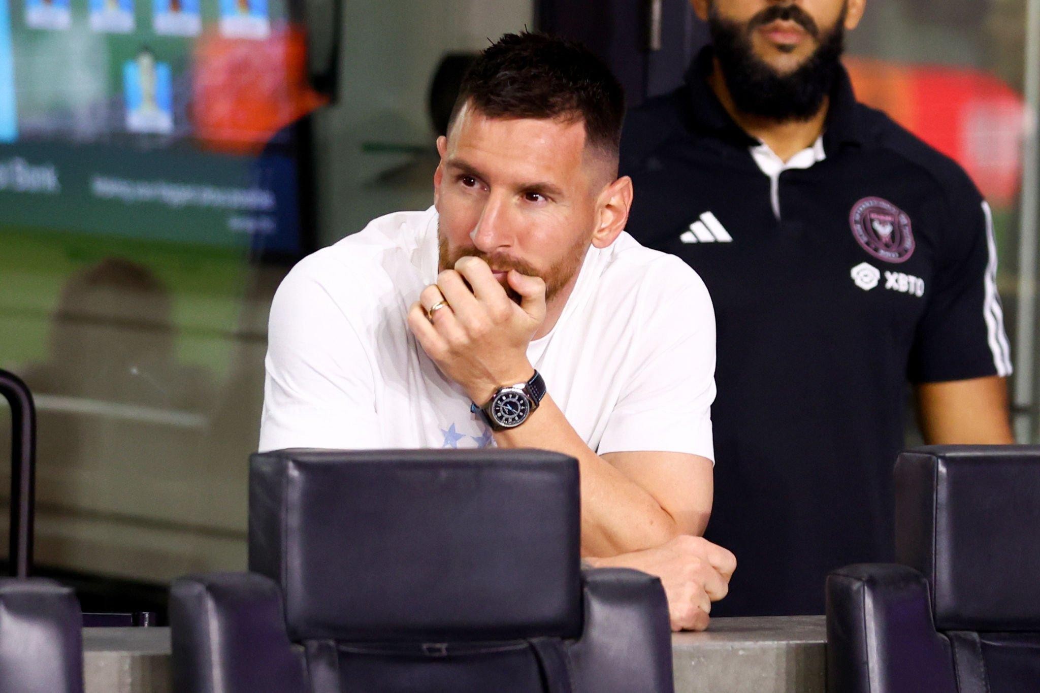 messi-du-bi-inter-miami-1698051592.jpg