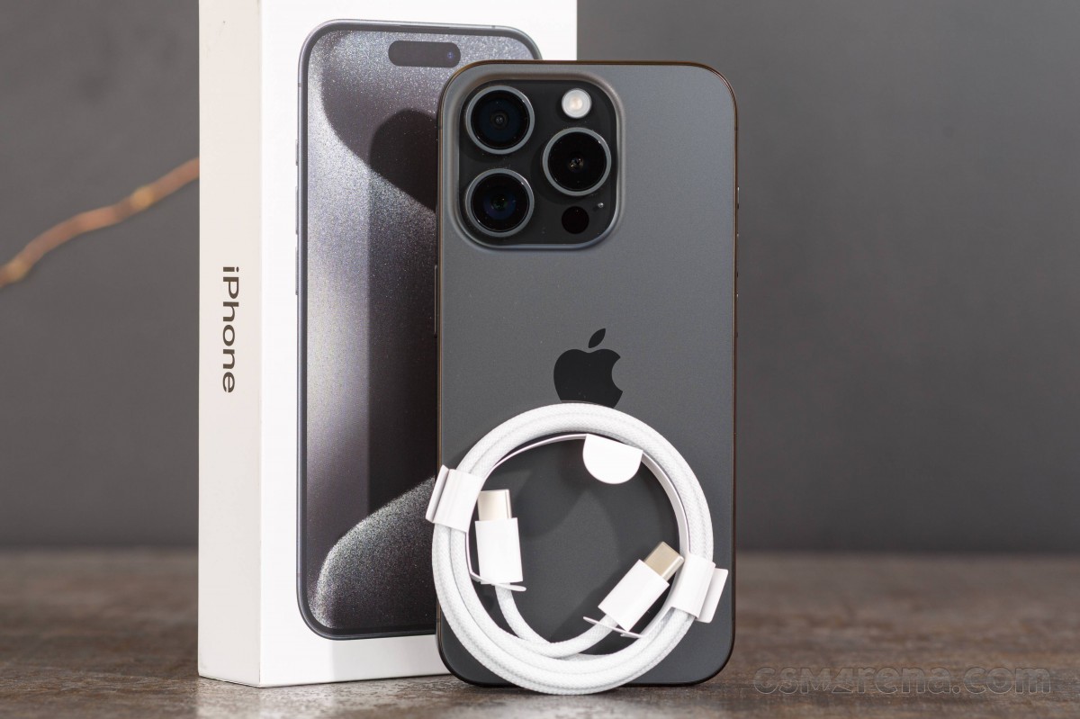 iphone-3-1698896771.jpg