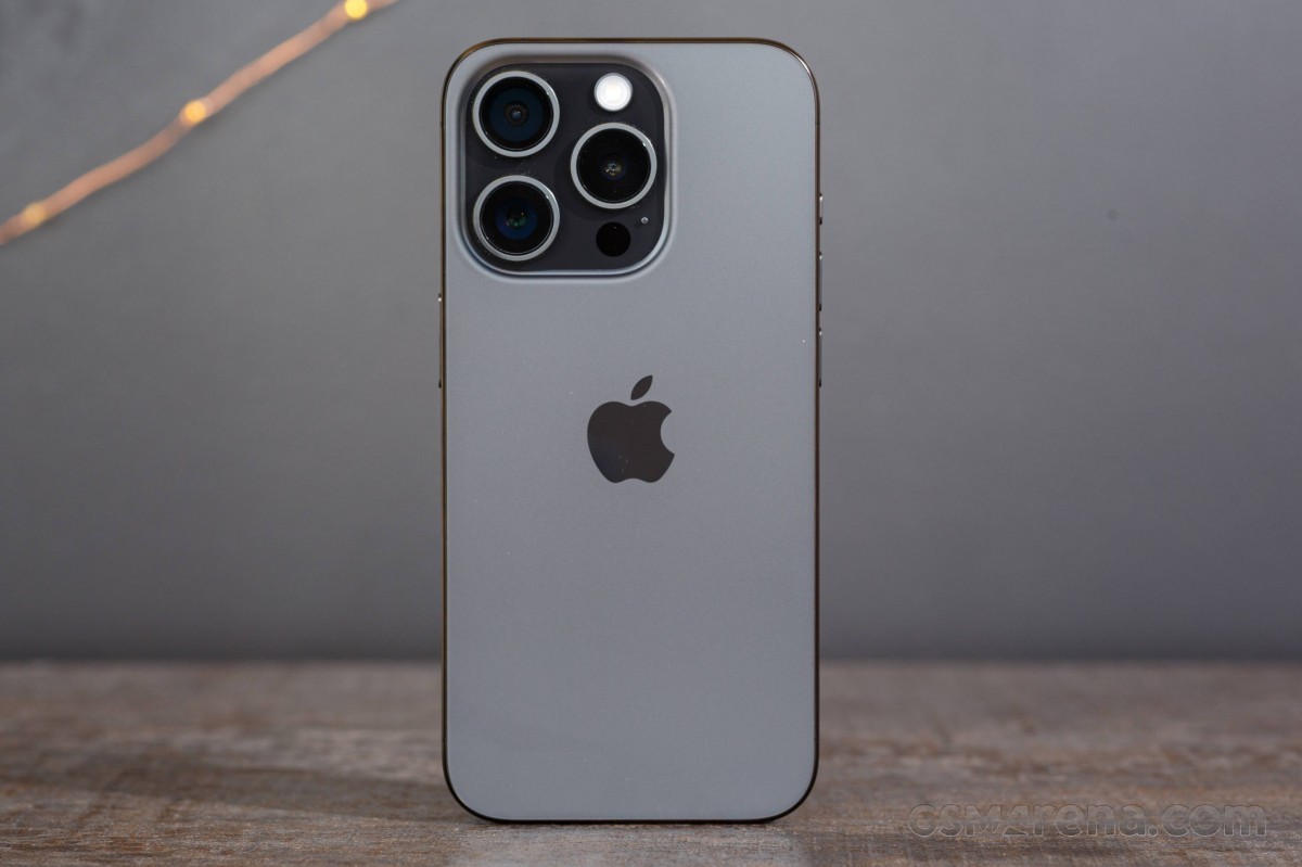 iphone-4-1698896776.jpg