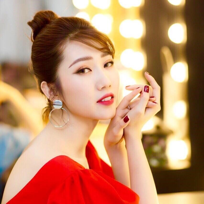 thuy-ngan-2-1698981726.jpg