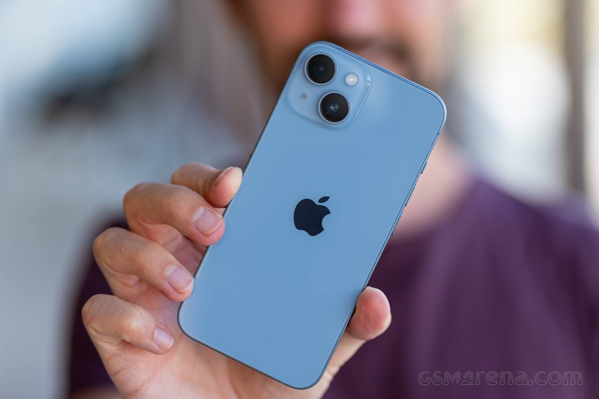 iphone-1-1699417086.jpg