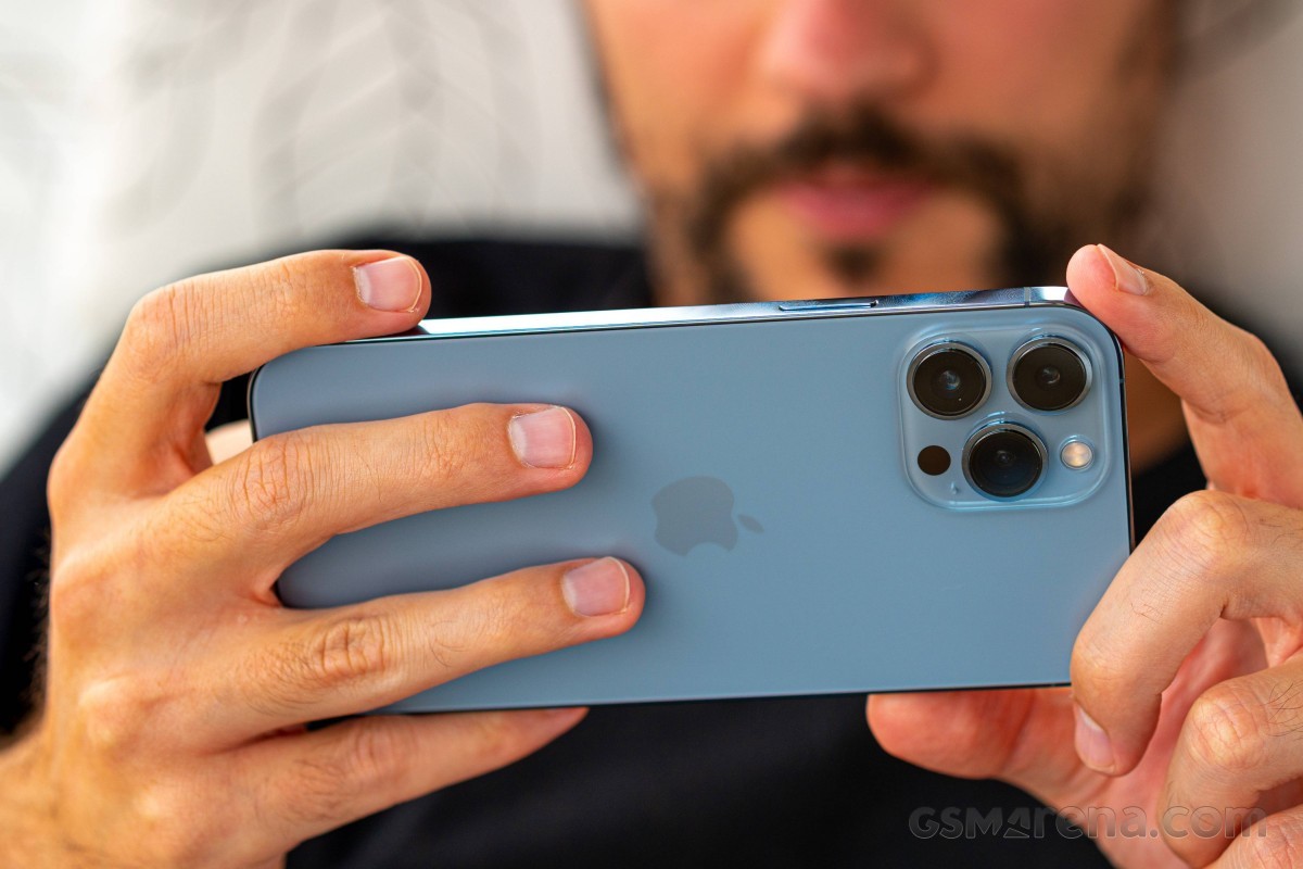 iphone-11-1699499953.jpg