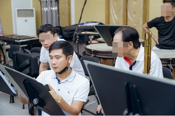 ho-hoai-anh-2-1699858871.jpg