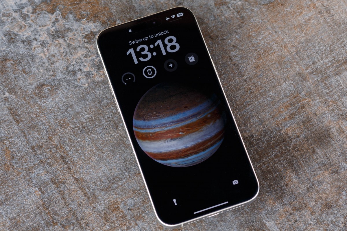 iphone-11jpg-1699955726.jpg