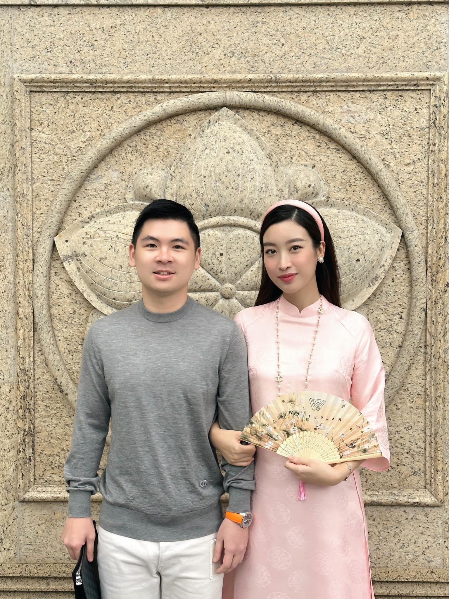nhan-sac-do-my-linh-5-1700467306.jpg