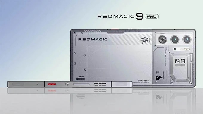 red-4-1700730822.jpg