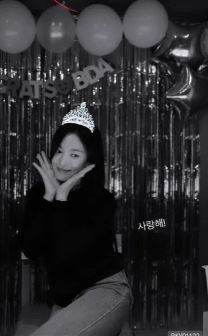 song-hye-kyo-1-1700716992.jpg
