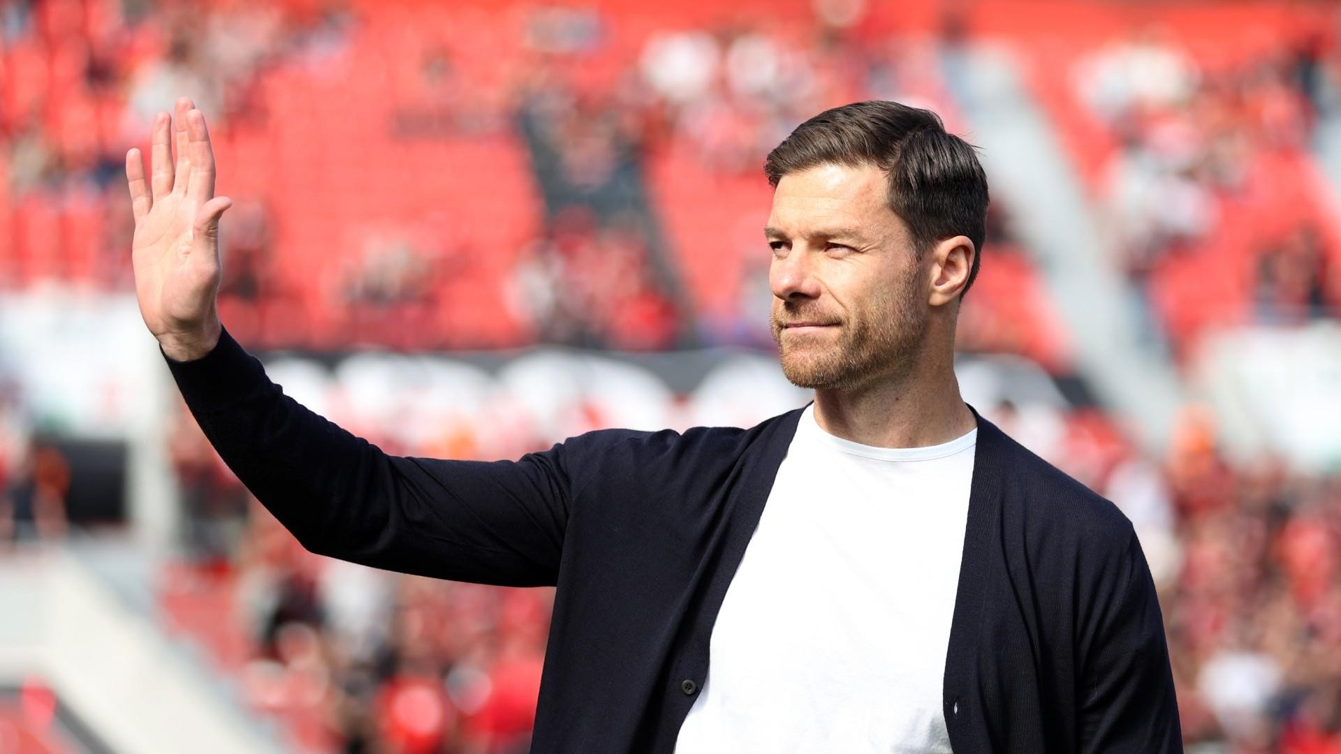 xabi-alonso-bayer-leverkusen-092623-1700817221.jpg