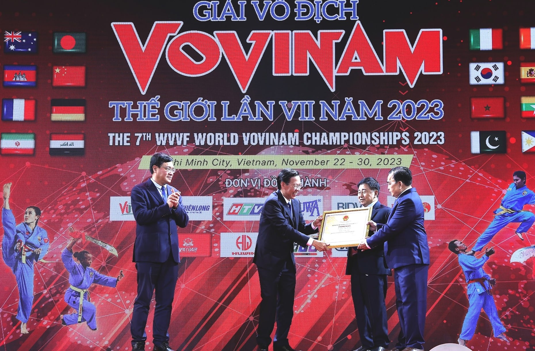 2-1701081127.jpg