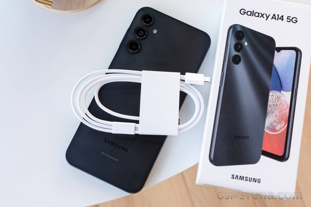 galaxy-1-1701249437.jpg