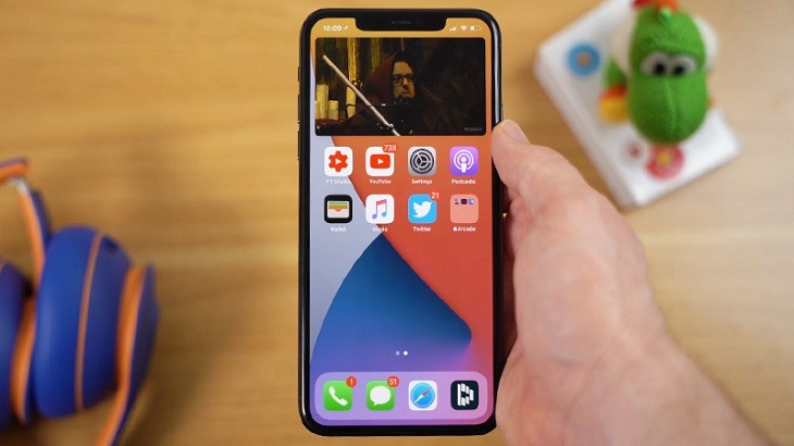 iphone-1701318928.jpg